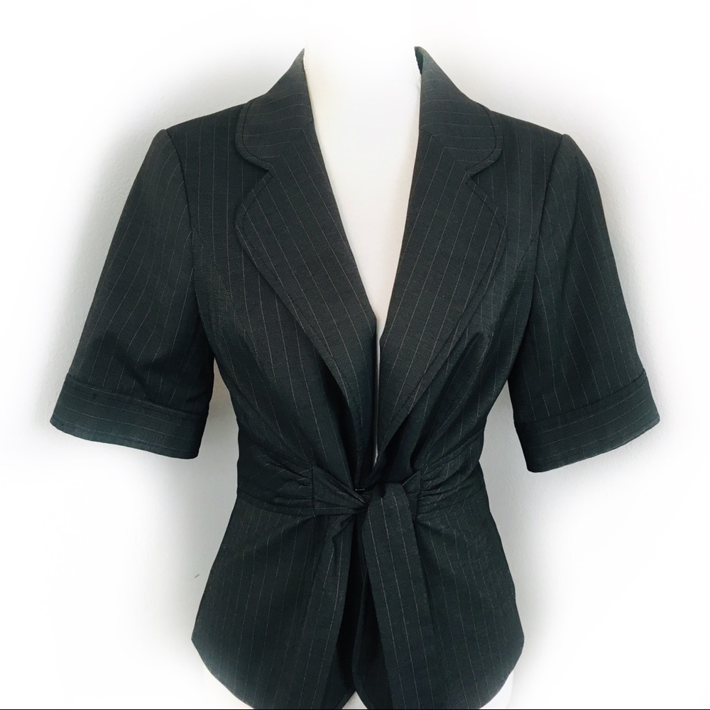 SHORT SLEEVE BLAZER BY THE LIMITED/SIZE MEDIUM